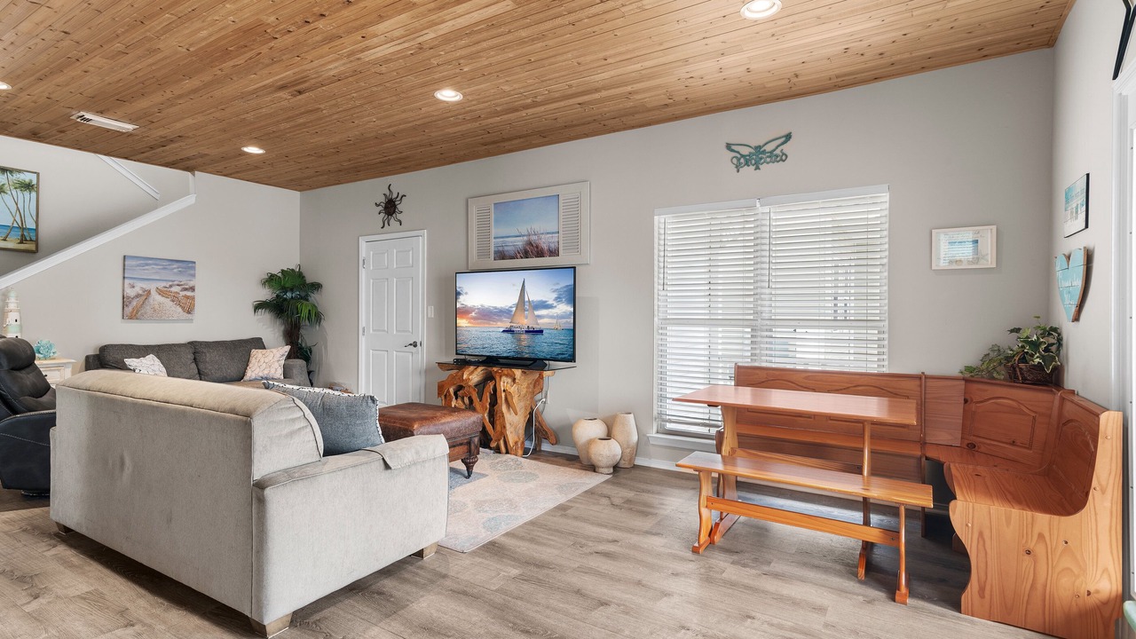 Photo of Livingroom in Crystal Beach