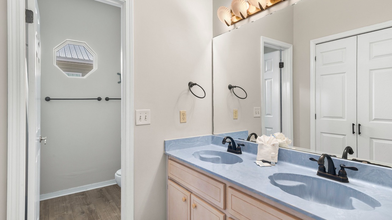 Photo of Bathroom in Crystal Beach