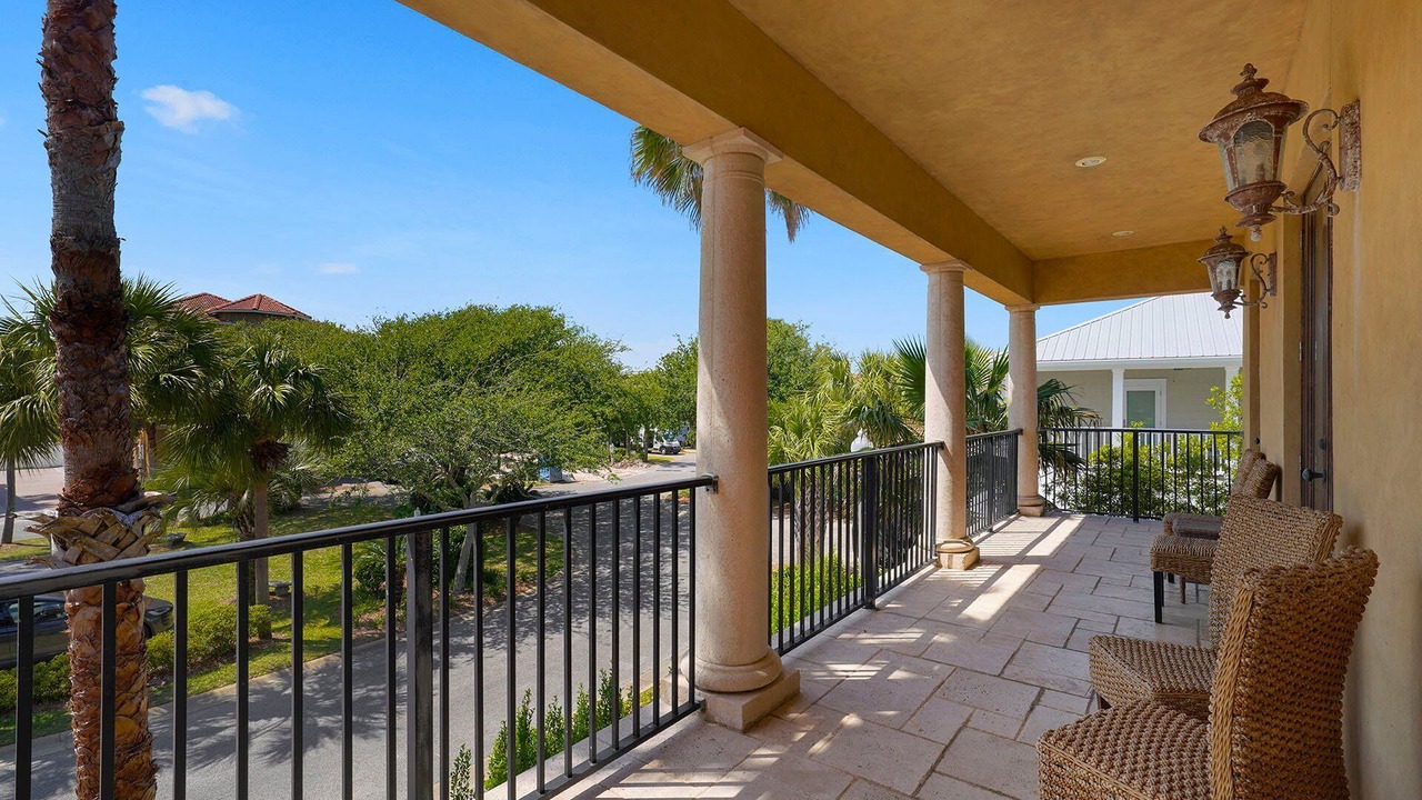 Photo of Outdoor in Emerald Waters Village