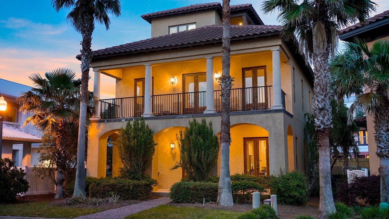 Photo of Outdoor in Emerald Waters Village