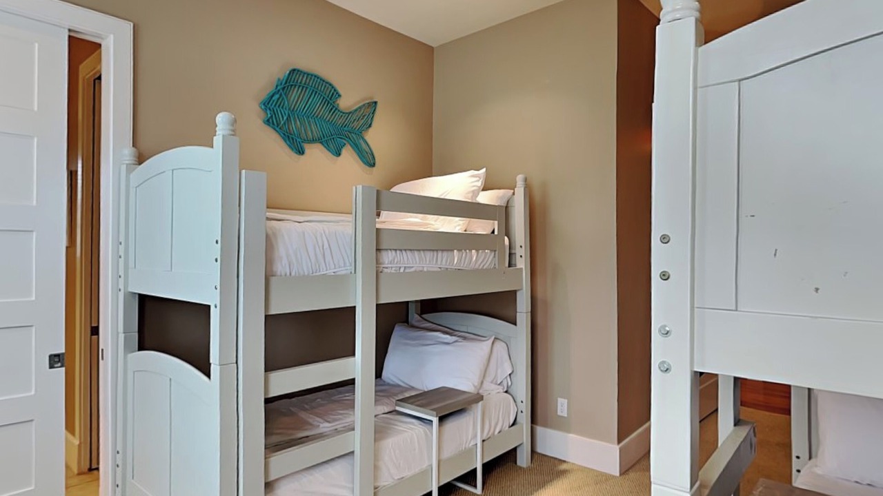 Photo of Bedroom in Crystal Shores