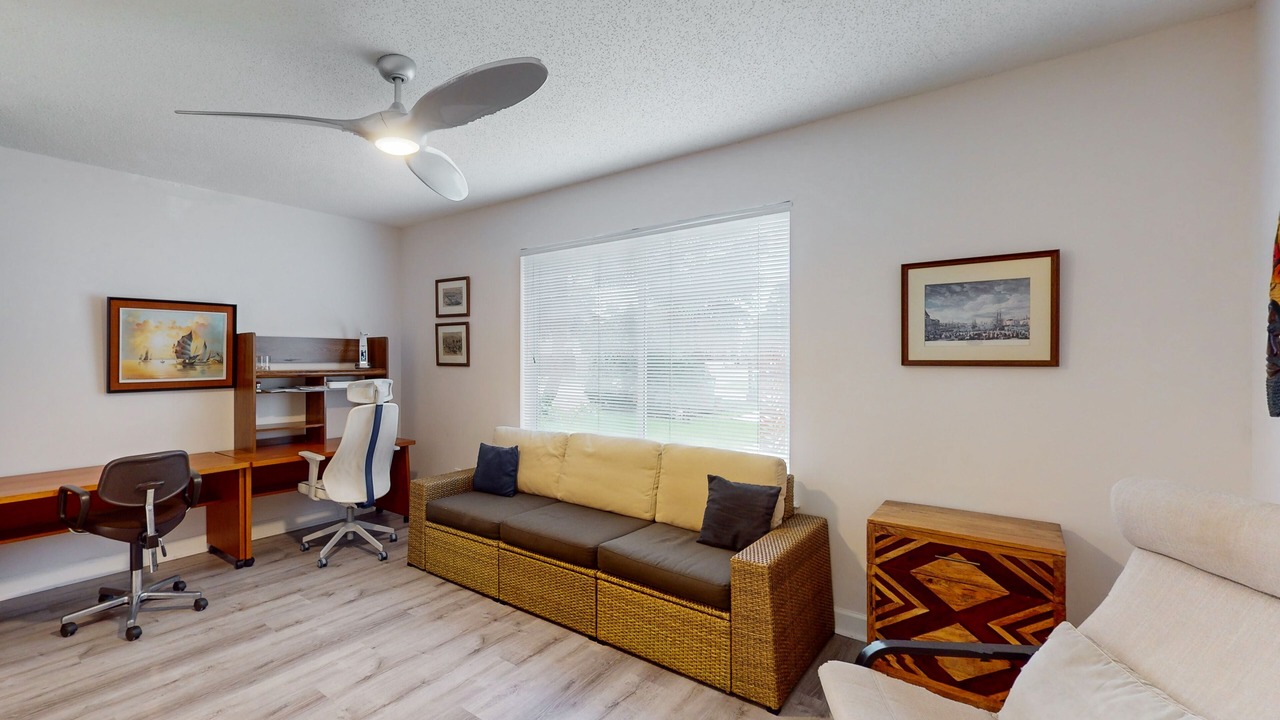 Photo of Livingroom in Silver Sands