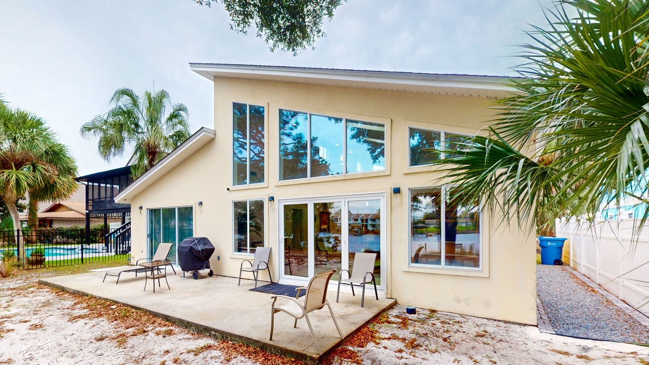 Photo of Patio Balcony in Silver Sands