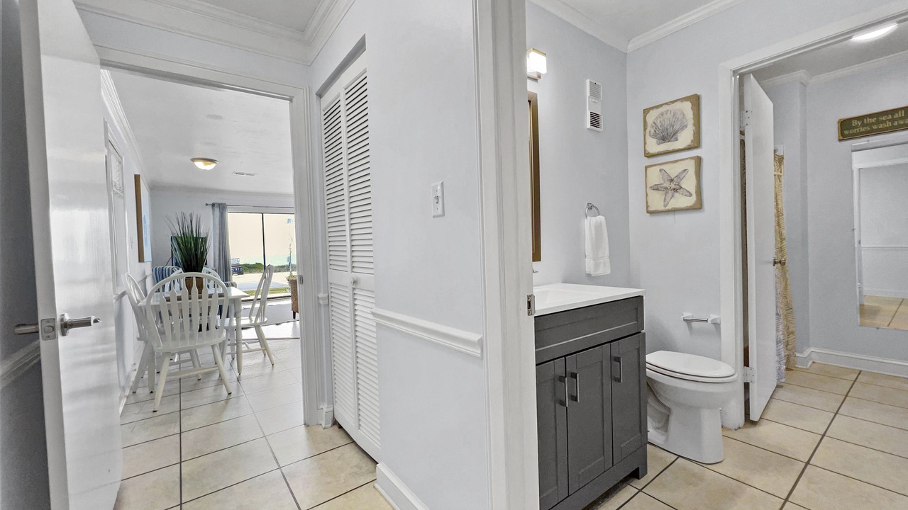 Photo of Bathroom in Laguna Beach