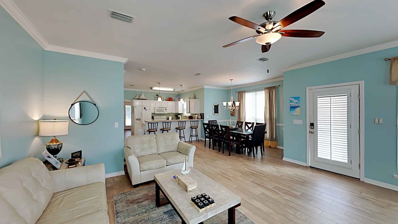 Photo of Livingroom in Crystal Beach