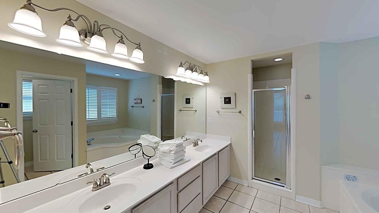 Photo of Bathroom in Crystal Beach