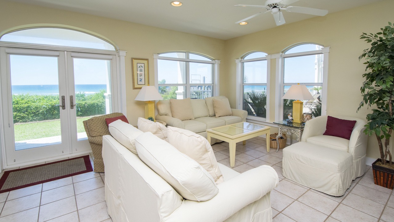Photo of Bedroom in Gulf Place