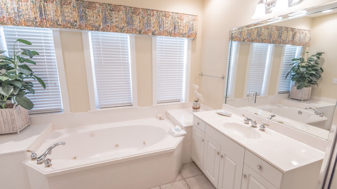 Photo of Bathroom in Gulf Place