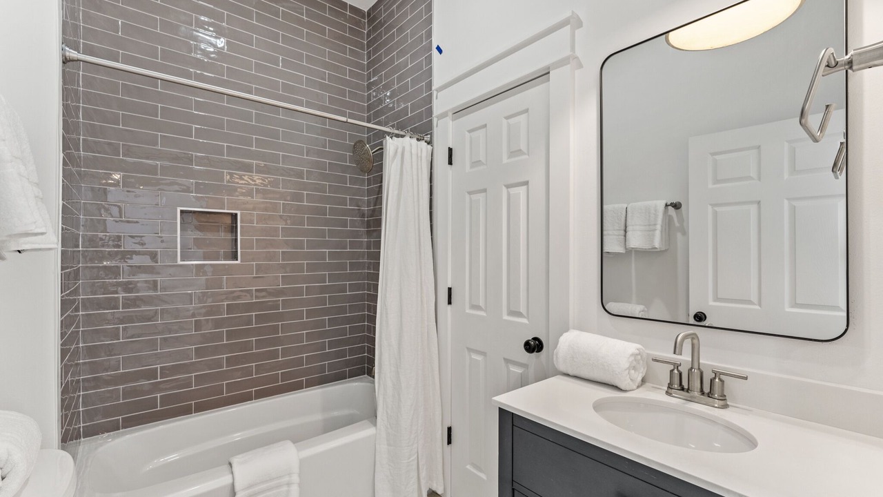 Photo of Bathroom in Gulf Trace