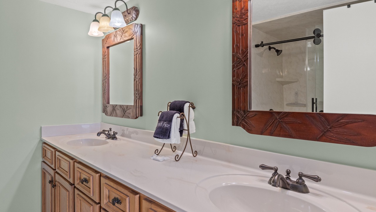 Photo of Bathroom in Sunnyside