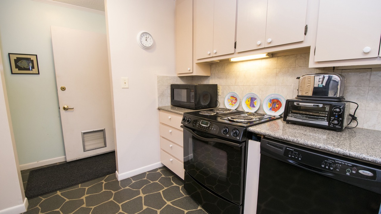 Photo of Kitchen in Dune Allen Beach