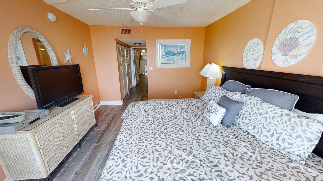 Photo of Bedroom in Gulf Lagoon Beach