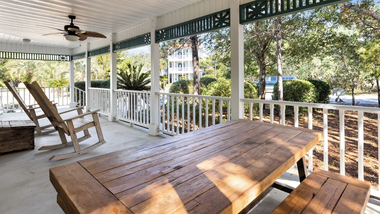 Photo of Patio Balcony in White's Gulfview