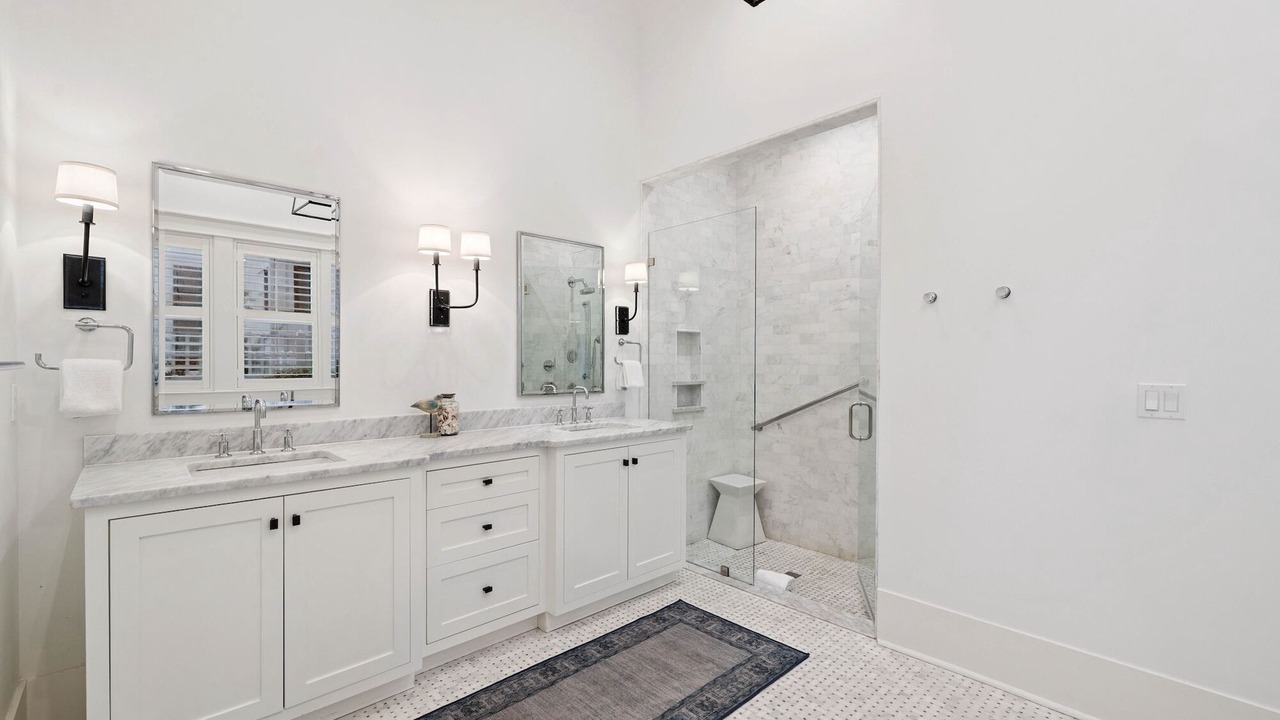 Photo of Bathroom in WaterSound Beach
