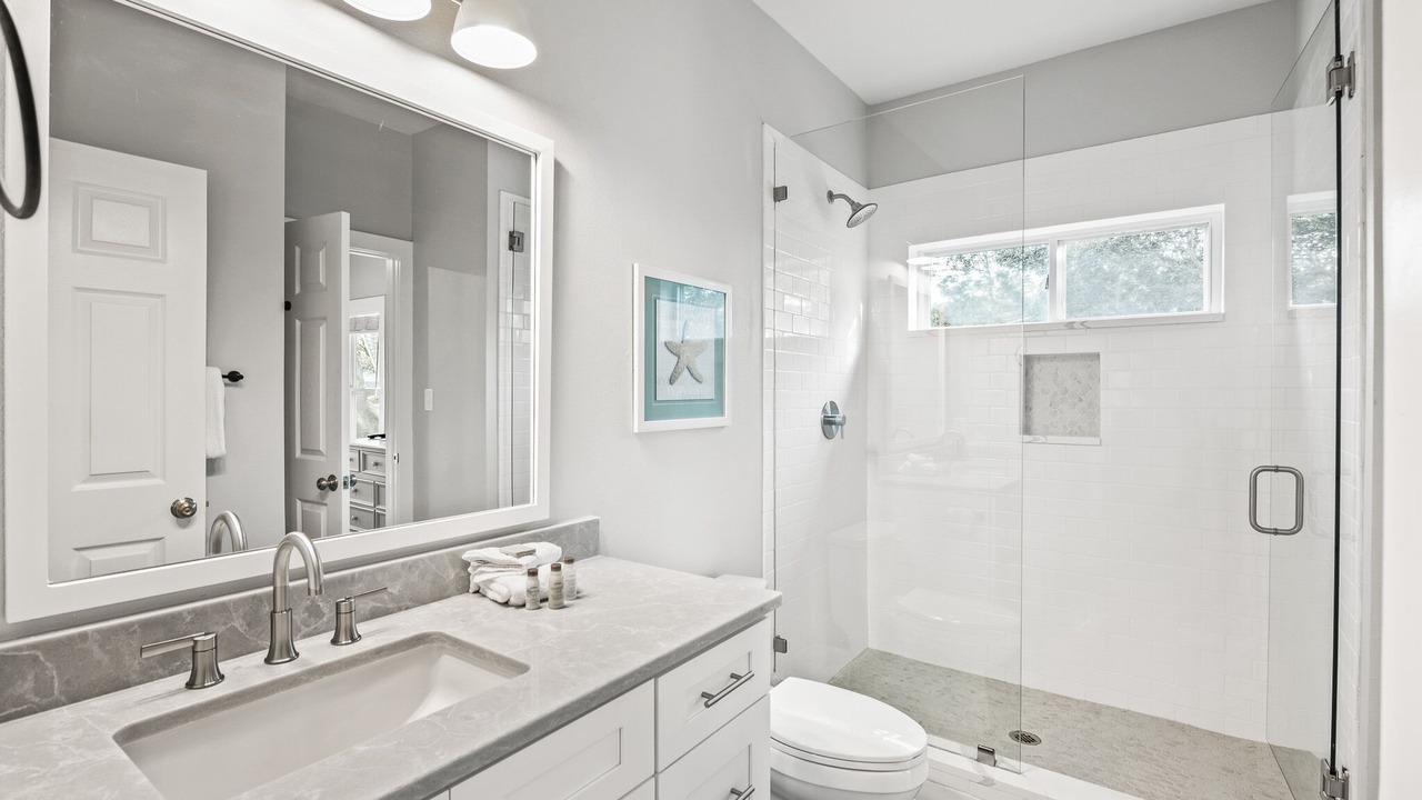 Photo of Bathroom in Gulf Trace