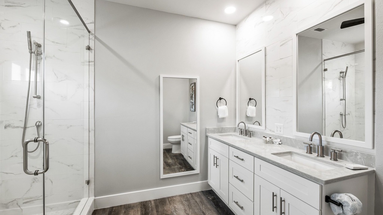 Photo of Bathroom in Gulf Trace