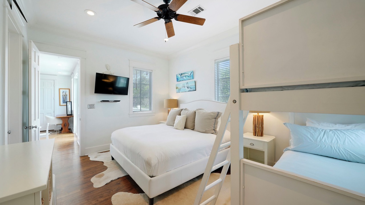 Photo of Bedroom in Seaside