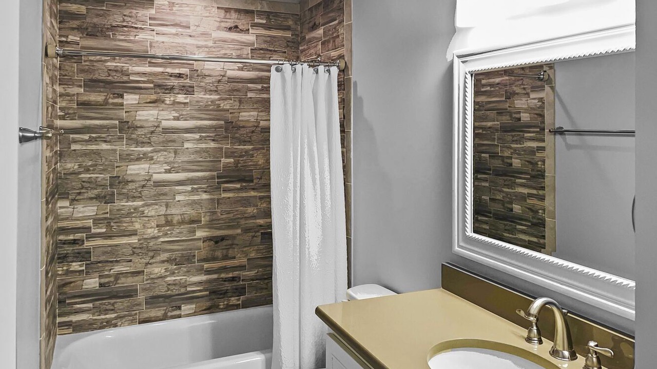 Photo of Bathroom in Laguna Beach