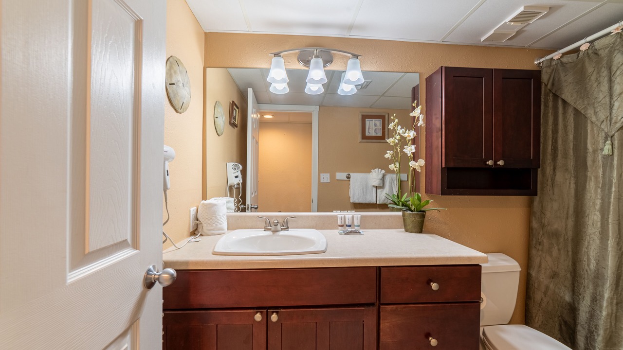 Photo of Bathroom in Lower Grand Lagoon