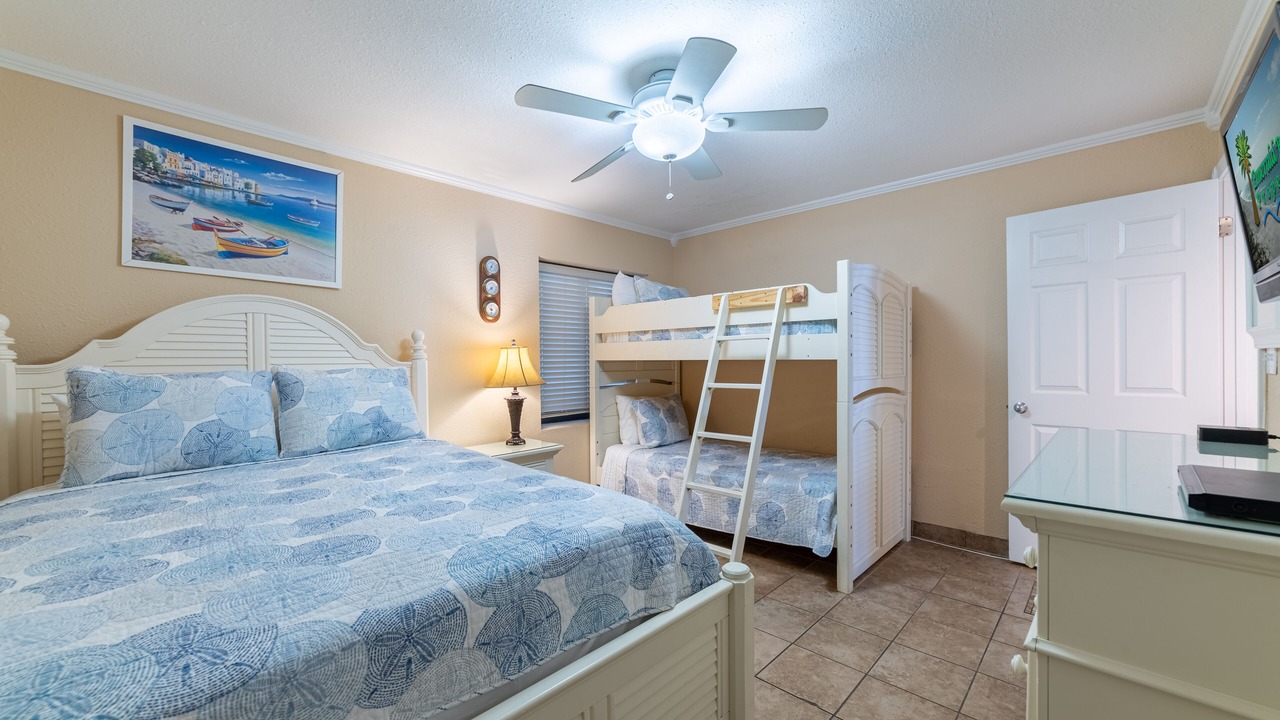 Photo of Bedroom in Lower Grand Lagoon