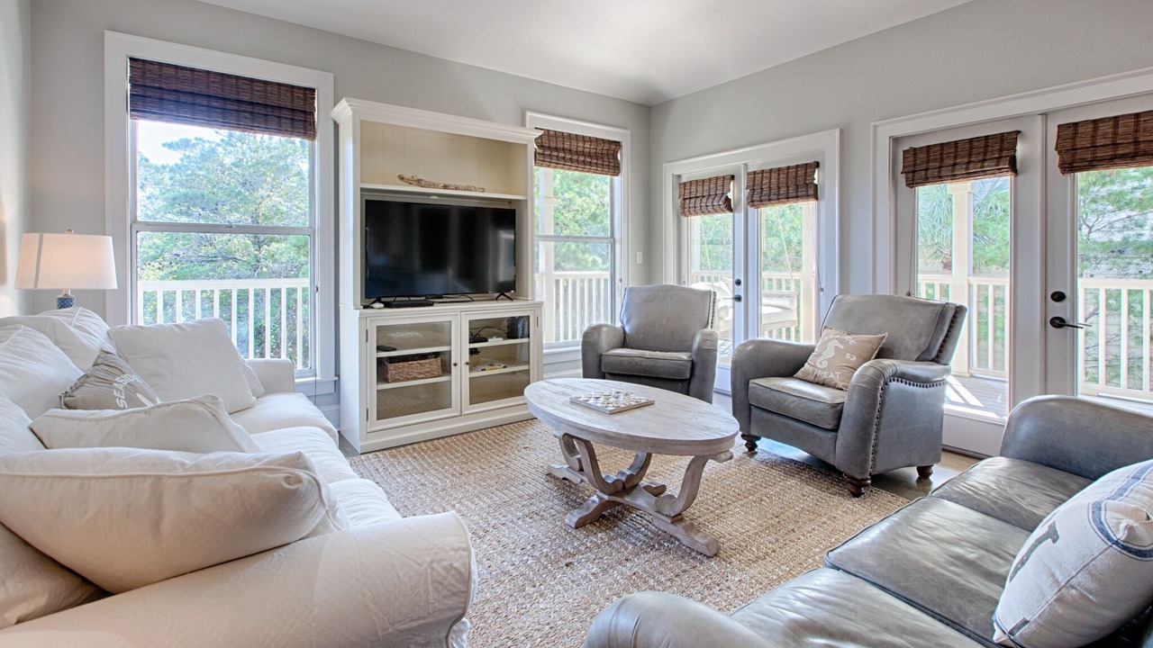 Photo of Livingroom in Dune Allen Beach
