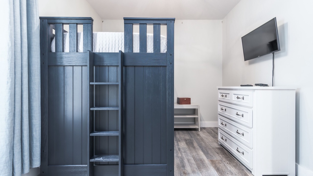 Photo of Bedroom in Dune Allen Beach