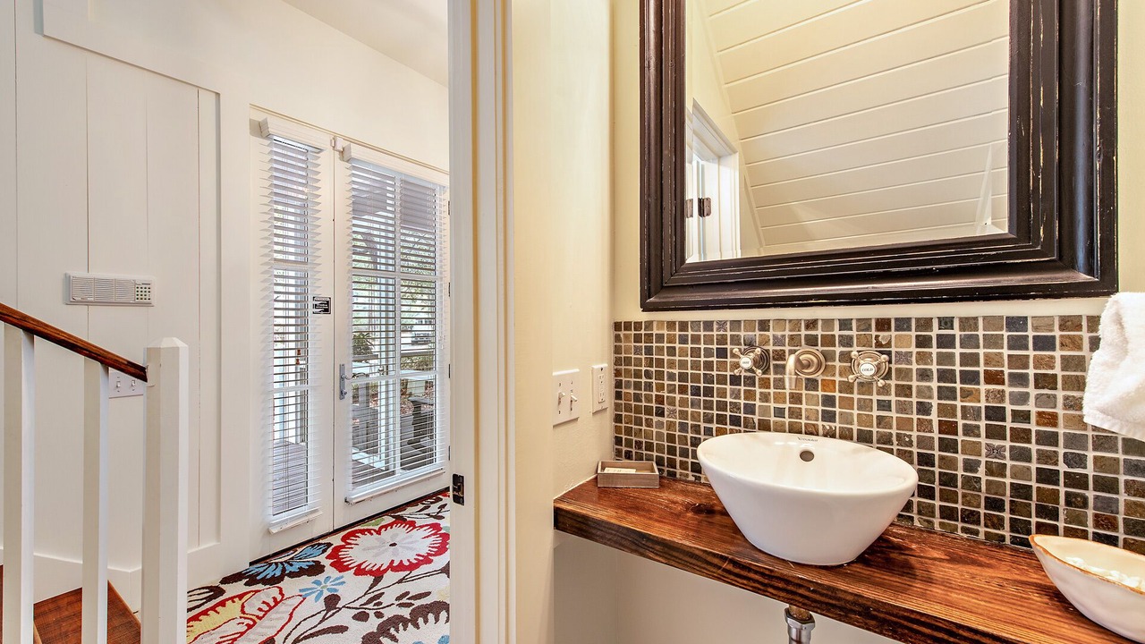 Photo of Bathroom in Forest District