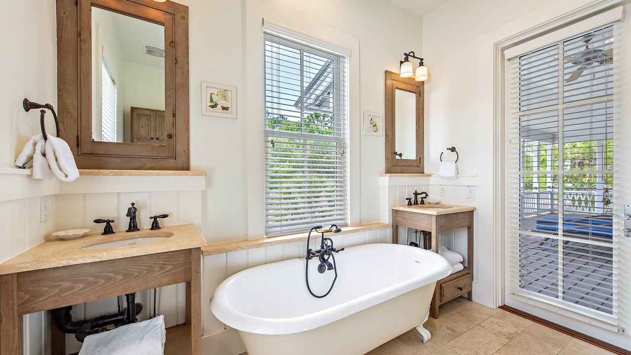 Photo of Bathroom in Forest District