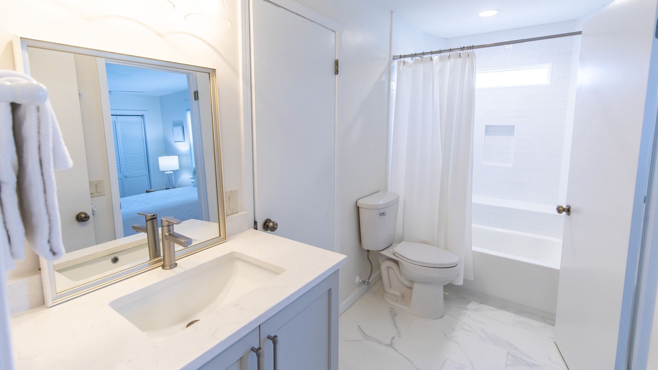 Photo of Bathroom in Dune Allen Beach