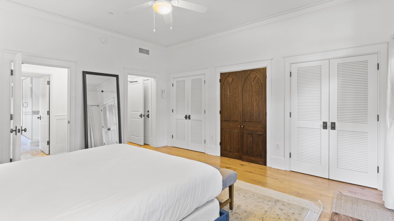Photo of Bedroom in Beach District