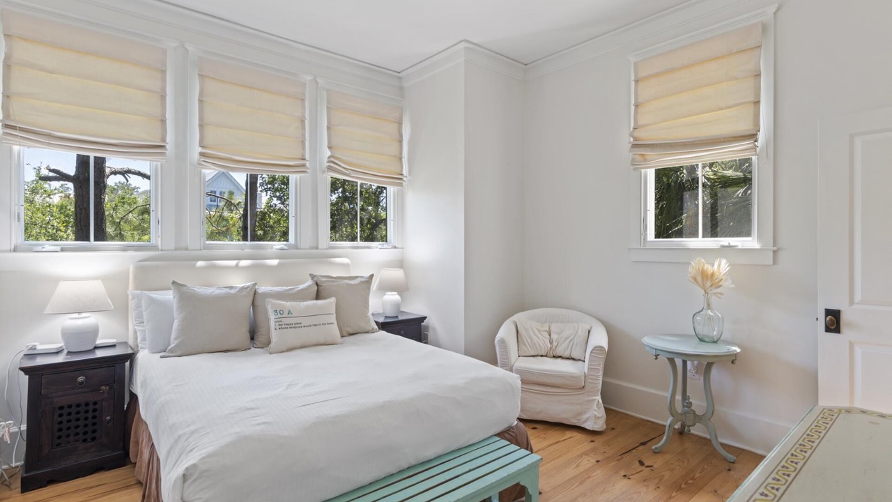 Photo of Bedroom in Beach District