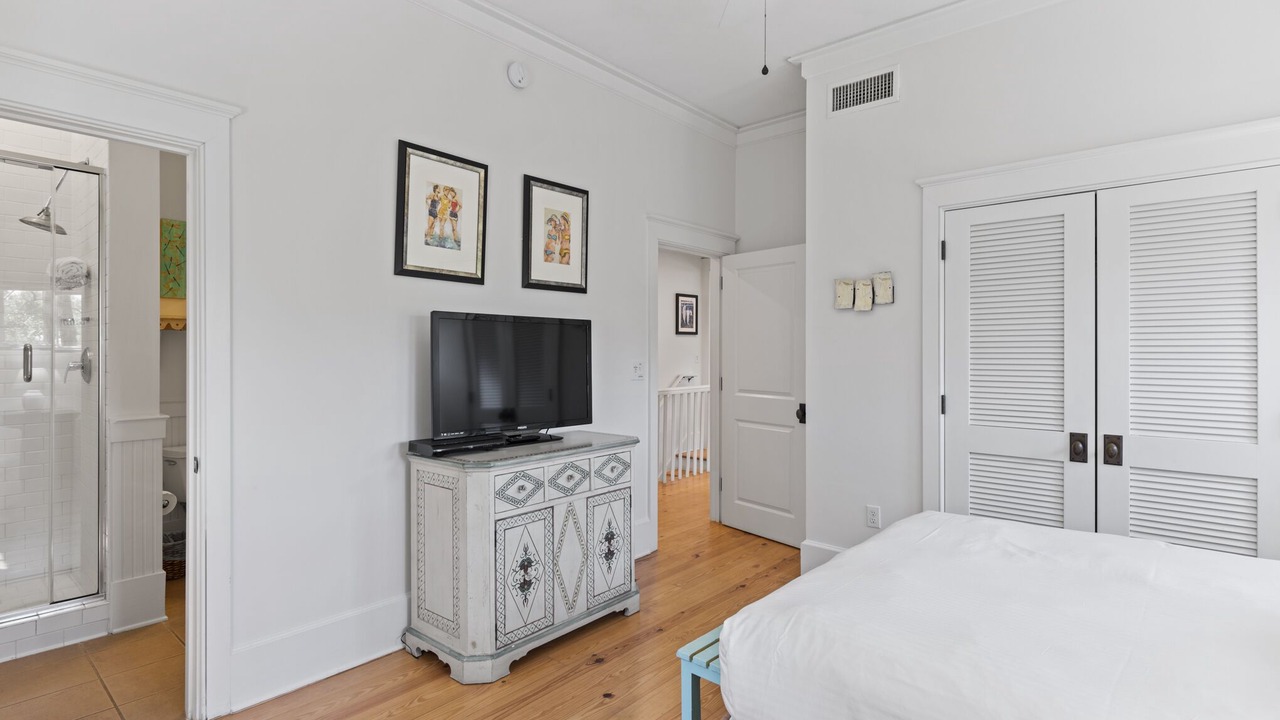 Photo of Bedroom in Beach District