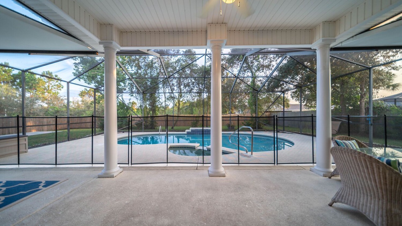 Photo of Outdoor in Fort Bay