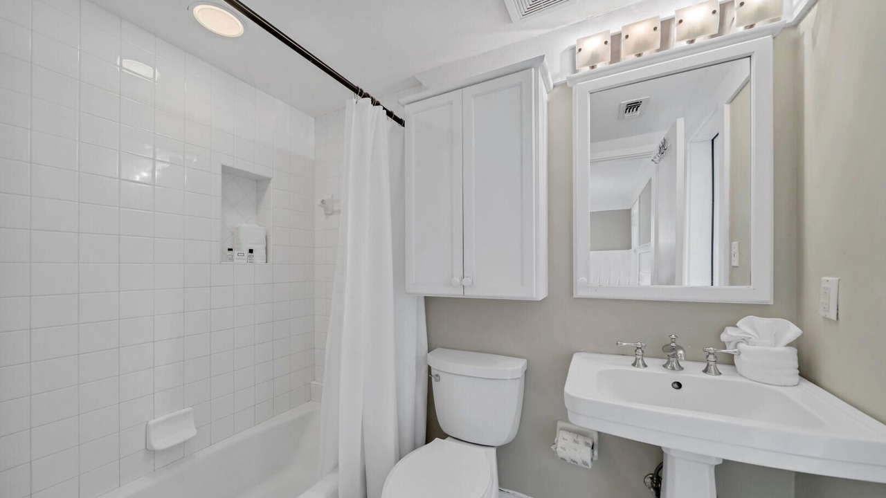 Photo of Bathroom in Seaside