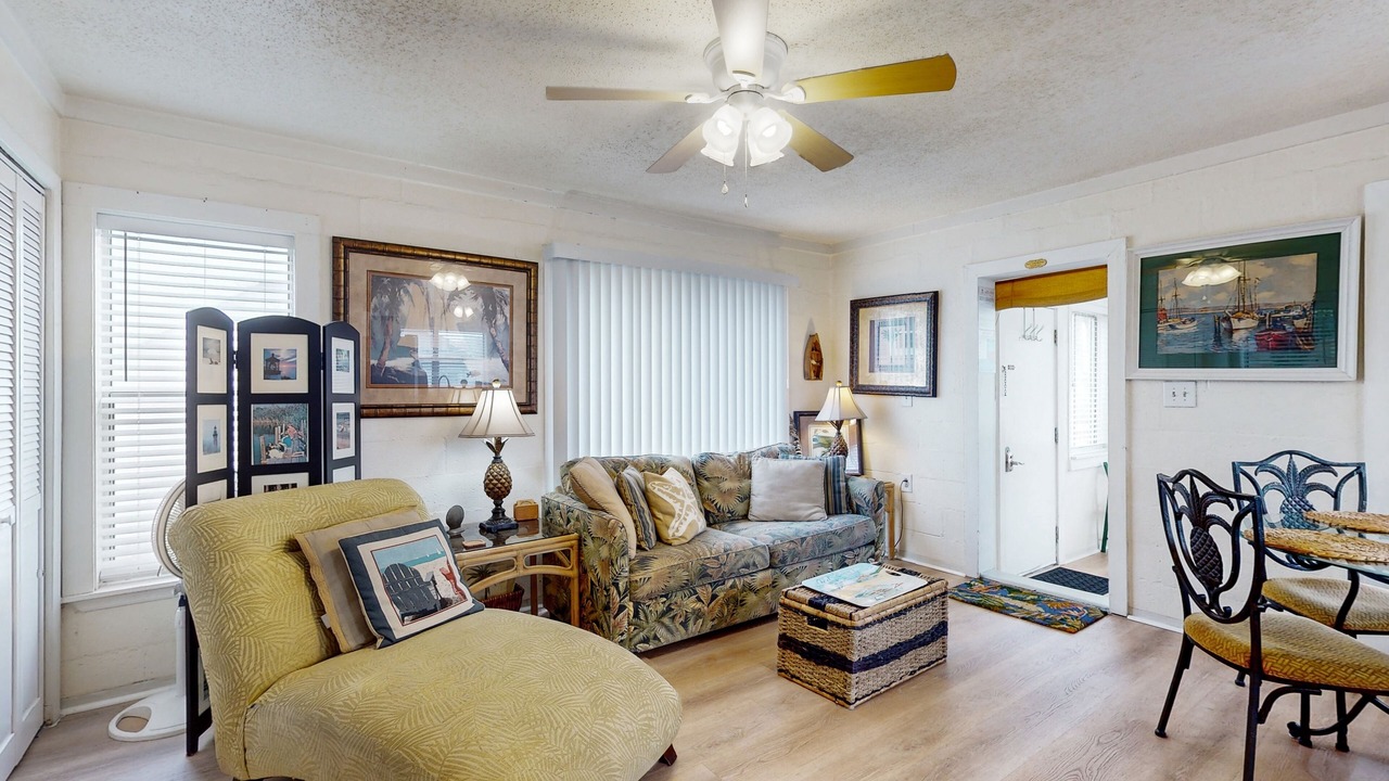 Photo of Livingroom in Laguna Beach