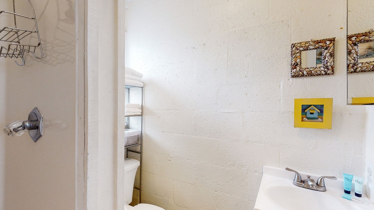 Photo of Bathroom in Laguna Beach