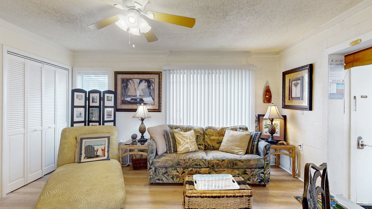 Photo of Livingroom in Laguna Beach
