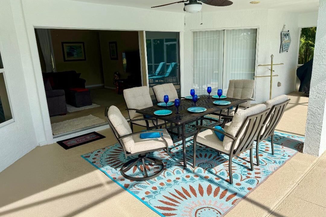 Photo of Outdoor in Pelican
