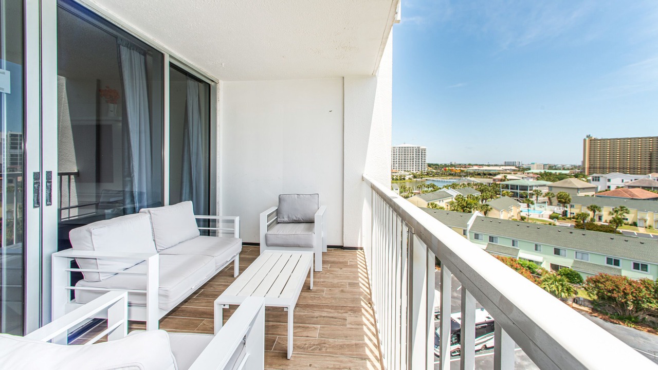 Photo of Patio Balcony in Holiday Isle