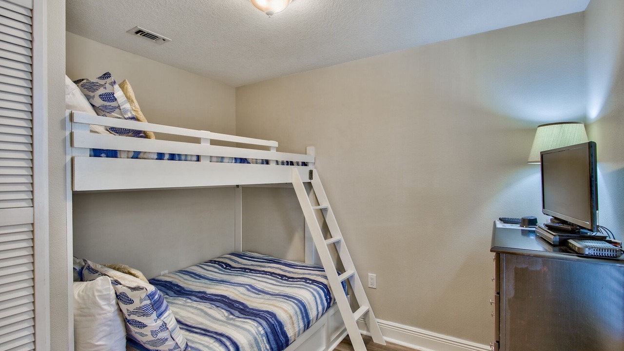 Photo of Bedroom in Santa Rosa Beach