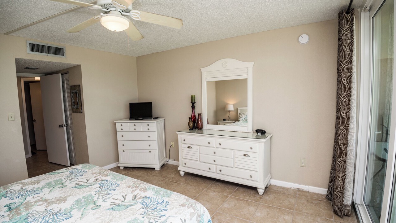 Photo of Bedroom in Gulf Lagoon Beach