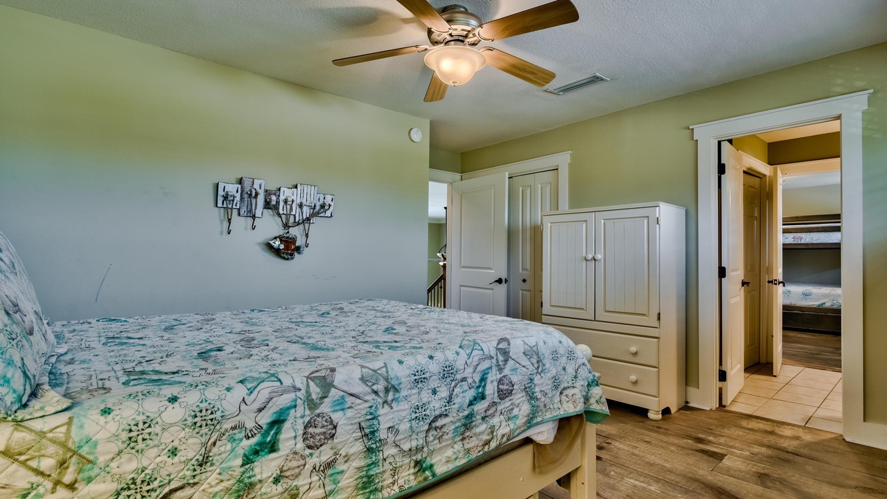 Photo of Bedroom in Miramar Beach