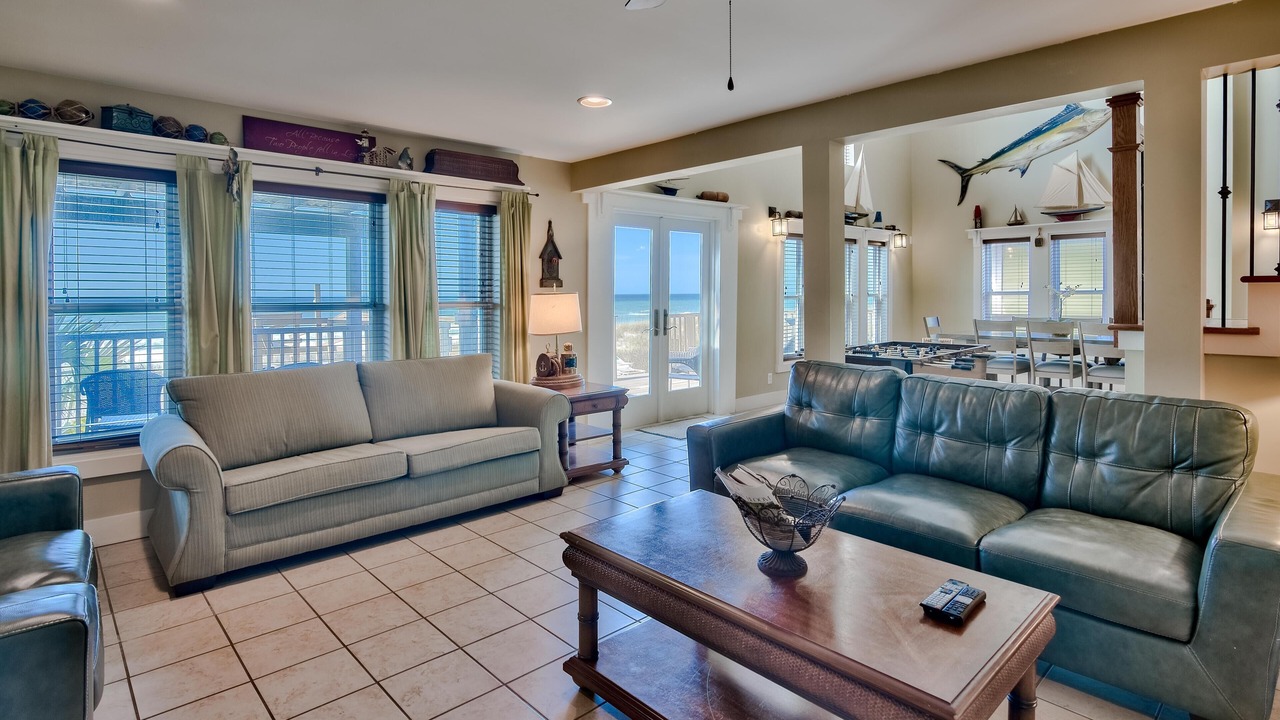 Photo of Livingroom in Miramar Beach