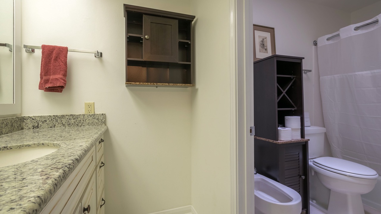 Photo of Bathroom in Uptown Historic District