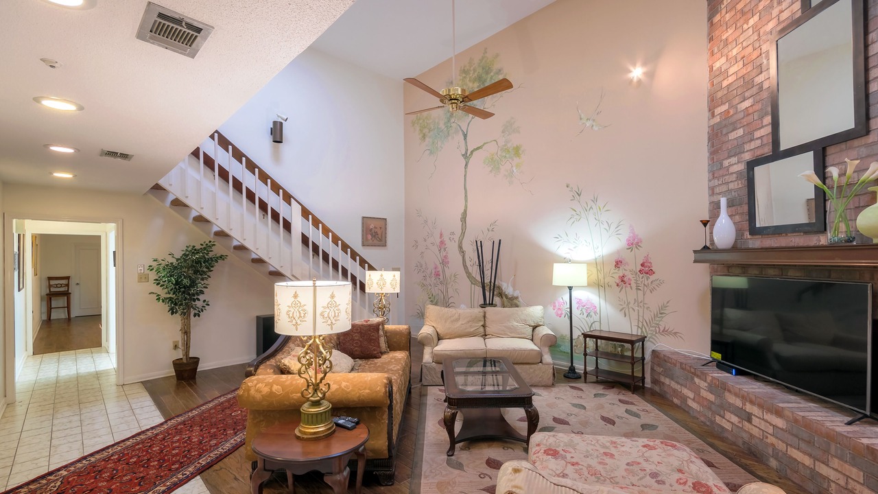 Photo of Bedroom in Uptown Historic District