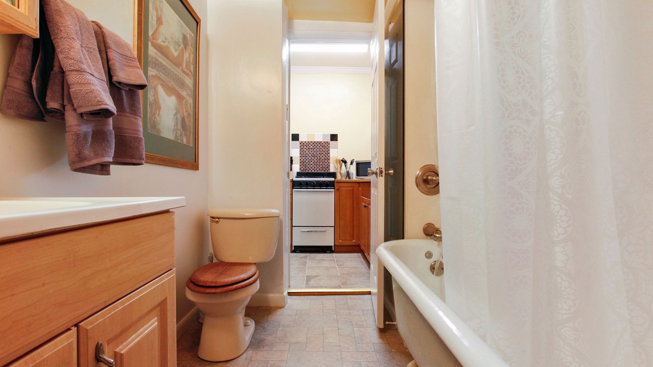 Photo of Bathroom in Treme