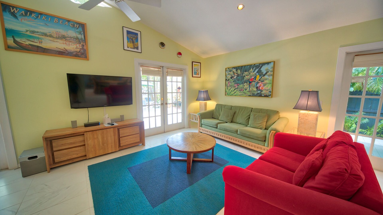 Photo of Bedroom in White St. Gallery