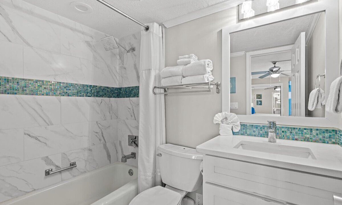 Photo of Bathroom in Holiday Isle