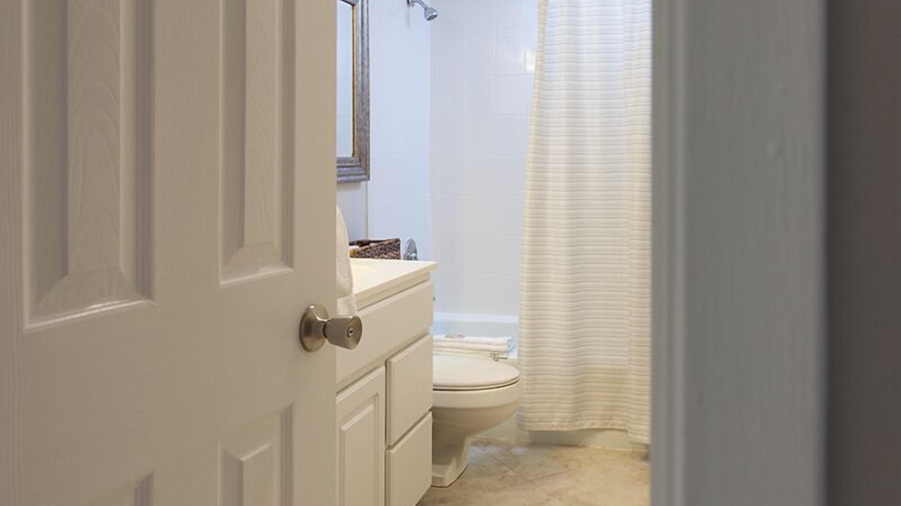 Photo of Bathroom in Holiday Isle