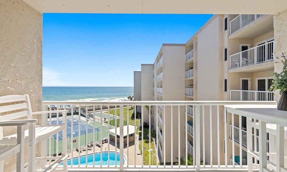 Photo of Patio Balcony in Holiday Isle